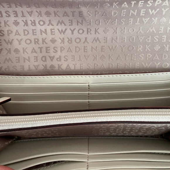 Kate Spade summer Leather wallet mint condition - Picture 4 of 5